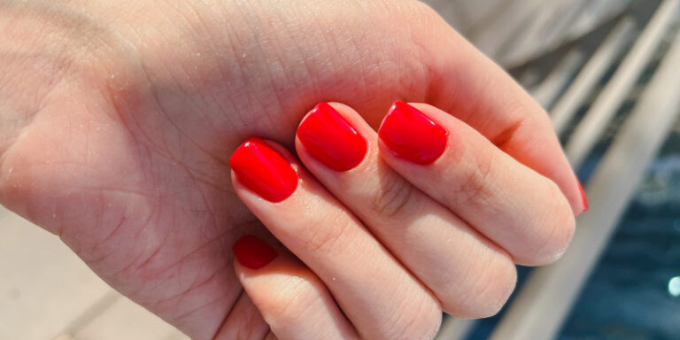 esmalte vermelho elegante